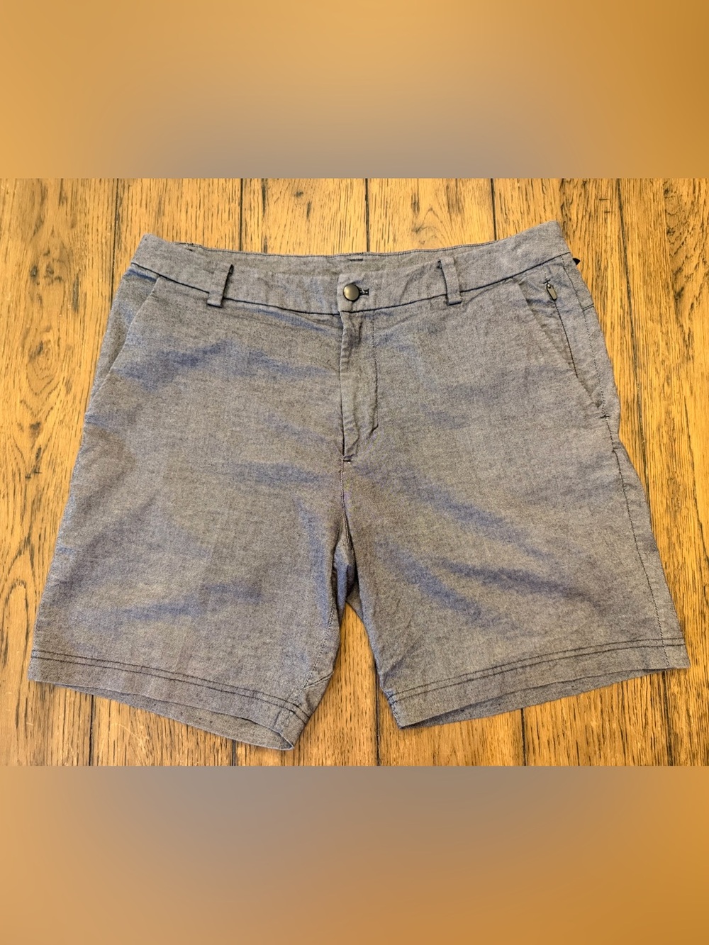 Lululemon Men’s Commission Shorts  Gray Chambray Size 34 8”